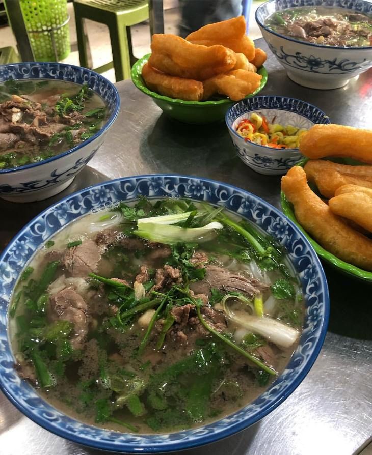 Stir beef noddles