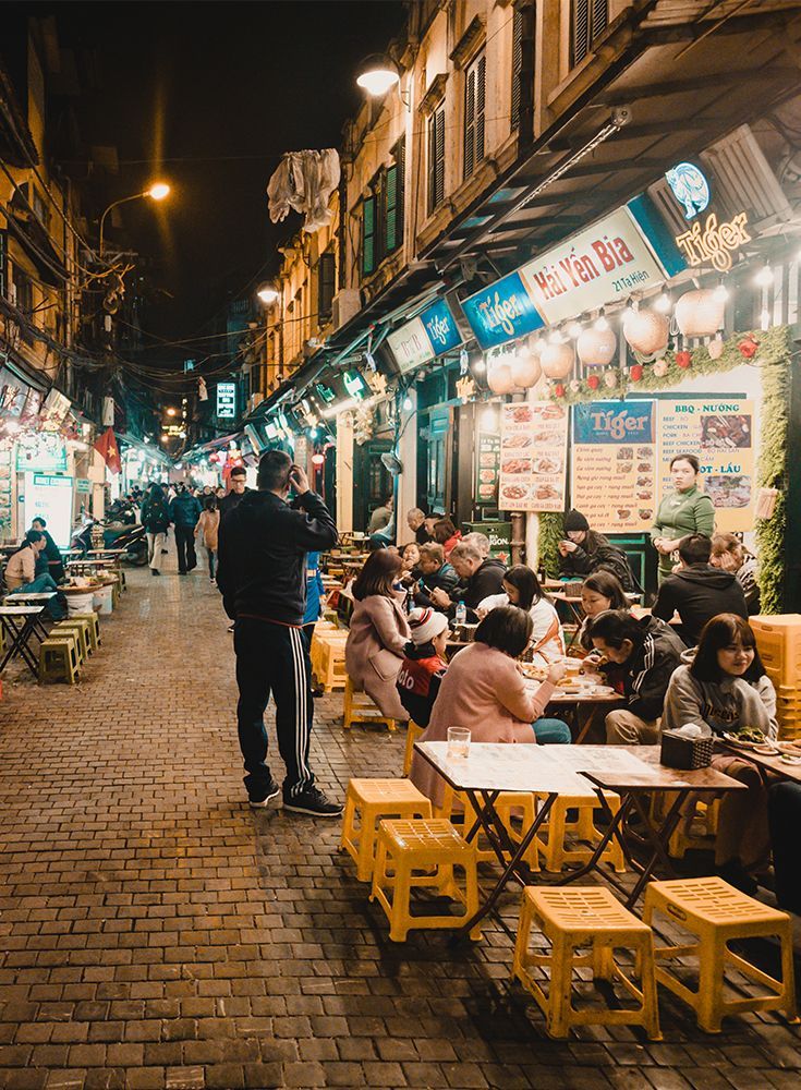 Tạ Hiện Street