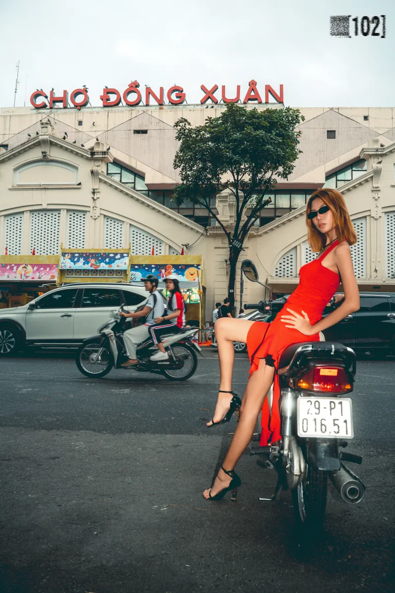 Dong Xuan Market